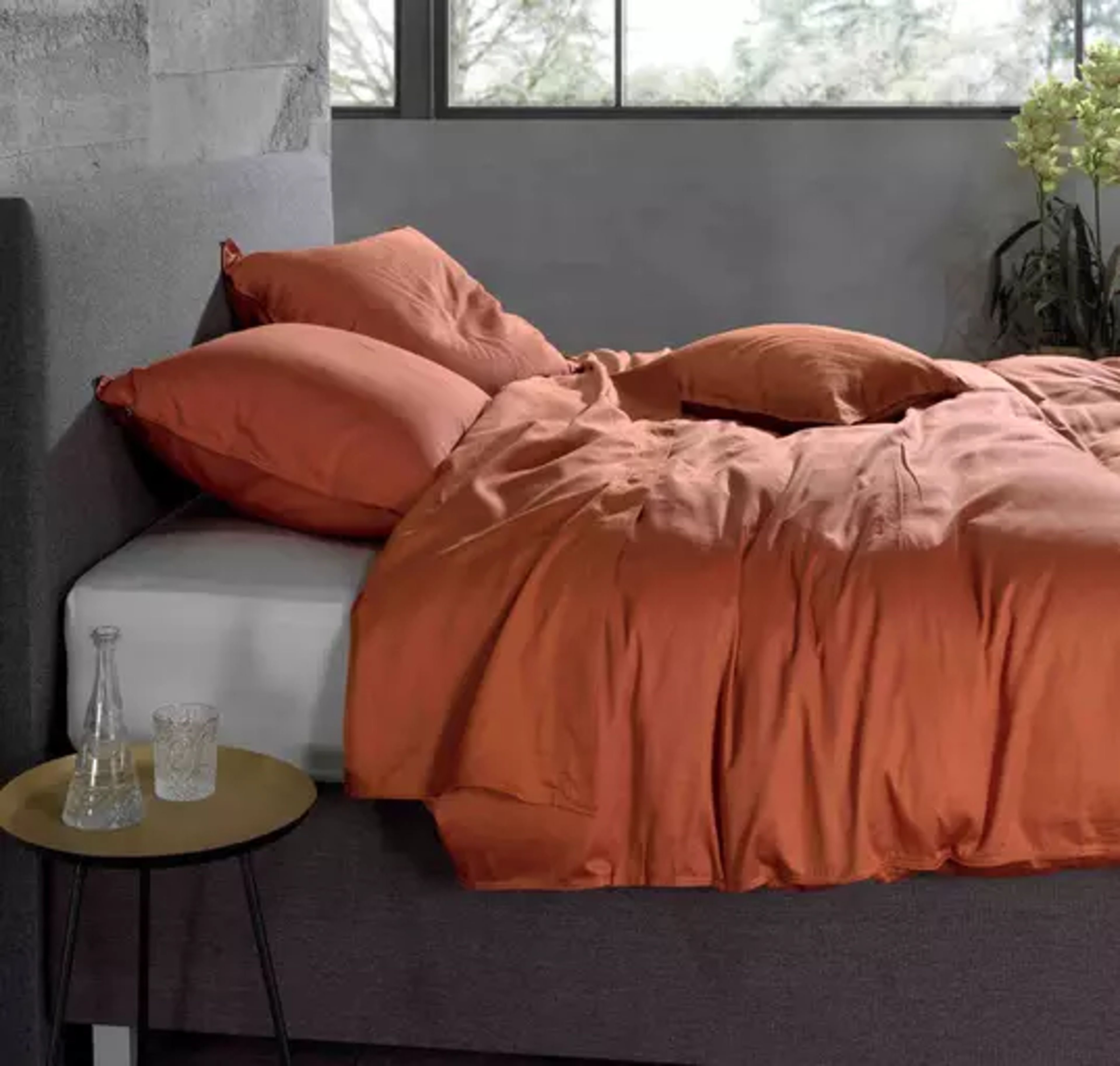 Material: 100% Baumwollsatin
