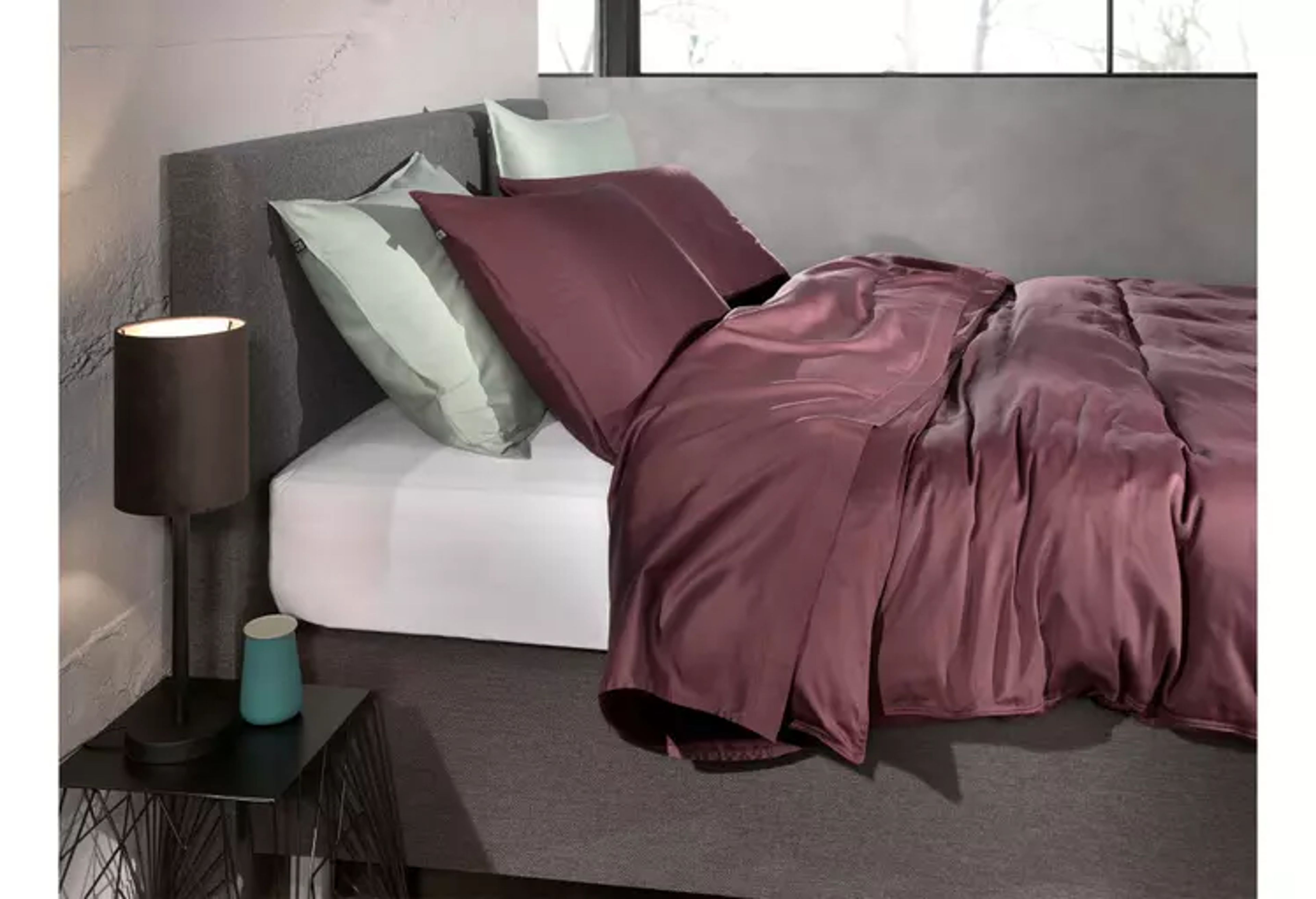 Material: 100% Baumwollsatin